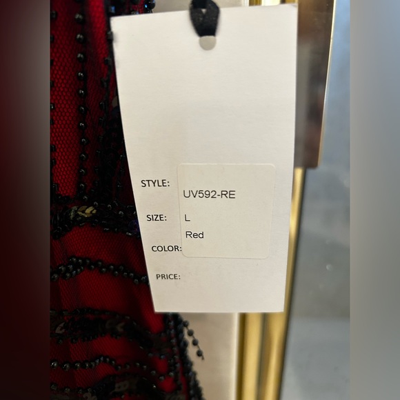 Women’s black and red flapper dress - Picture 2 of 6